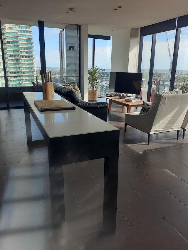 トップ フロア スタニング ビューズ