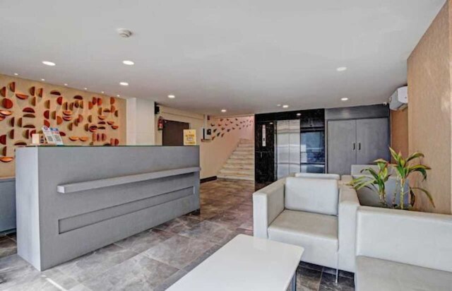 アルバ プレミア