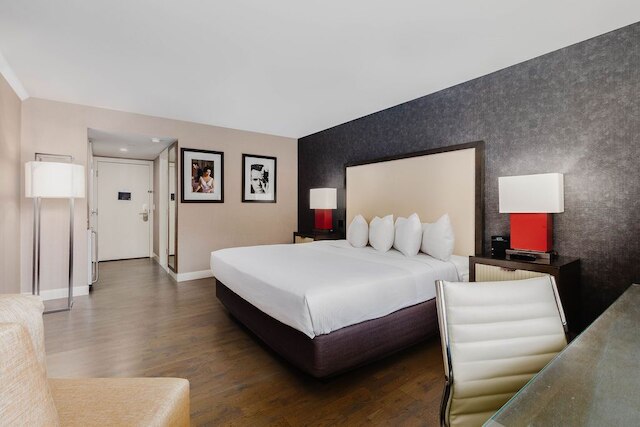 2500 ペン プレイスマクル エクスペリエンス