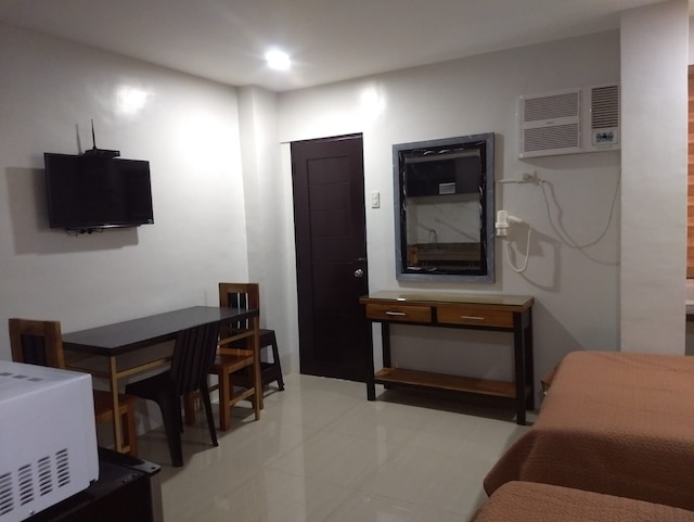 OYO 848 ドナ オーロラ コンドテル