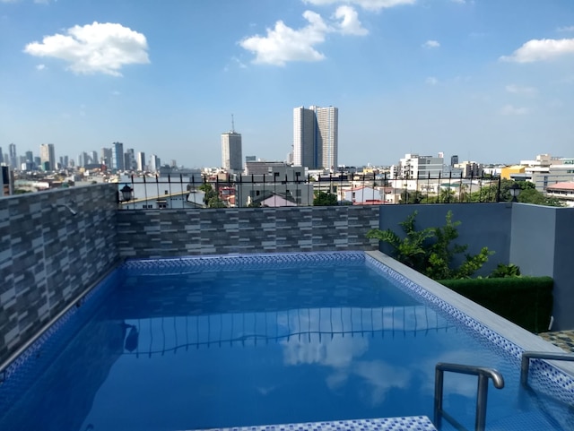 OYO 848 ドナ オーロラ コンドテル