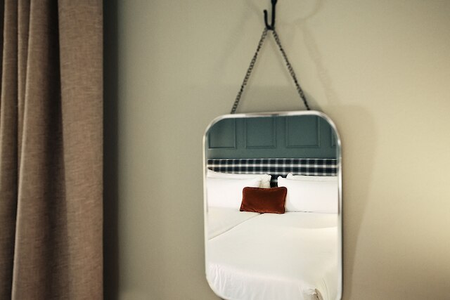 チク & ベーシック ハバナ ホース