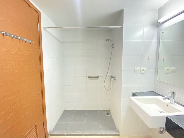 プレザント スタジオ アット ビバリー ダゴ アパートメント ニア ITB