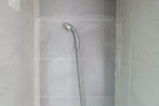 ベスト チョイス スタジオ アパートメント アット タマン メラティ スラバヤ