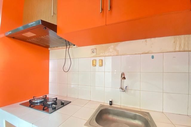 スペーシャス スタジオ アパートメント アット ゲートウェイ アーマド ヤニ チカダス