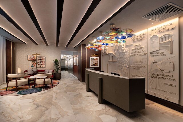 ロスト プロパティ セント ポールズ ロンドン キュリオ コレクション バイ ヒルトン