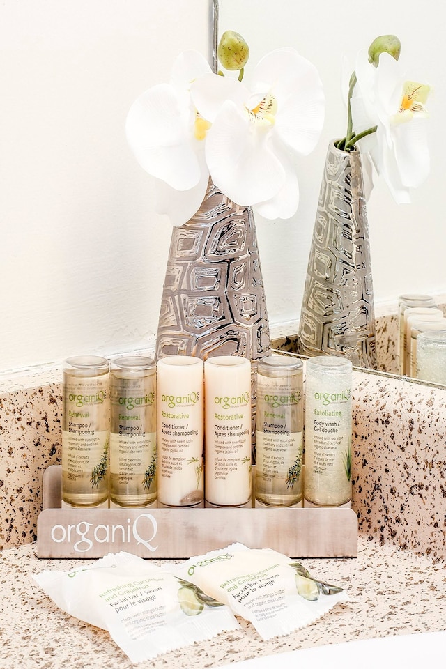 スペーシャス ファーニッシュド アパートメント スリープス 4, 2 テレビズ, ウォークアウト バルコニー, パーキング アベイラブル