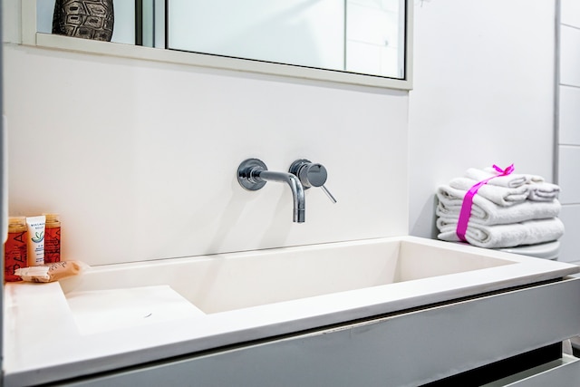 スペーシャス ファーニッシュド アパートメント スリープス 4, 2 テレビズ, ウォークアウト バルコニー, パーキング アベイラブル