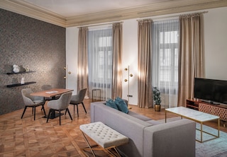 ゴールデンエンジェルスイーツ by Adrez Living