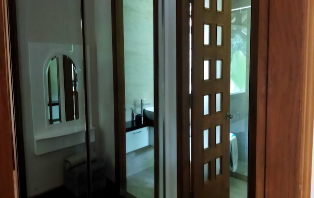 ヴィラ カニア パラントリティス