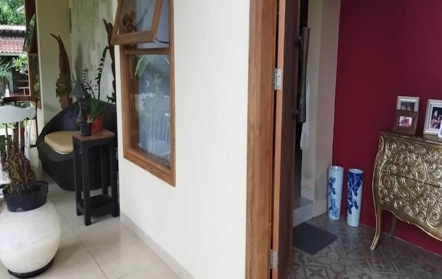 ヴィラ カニア パラントリティス