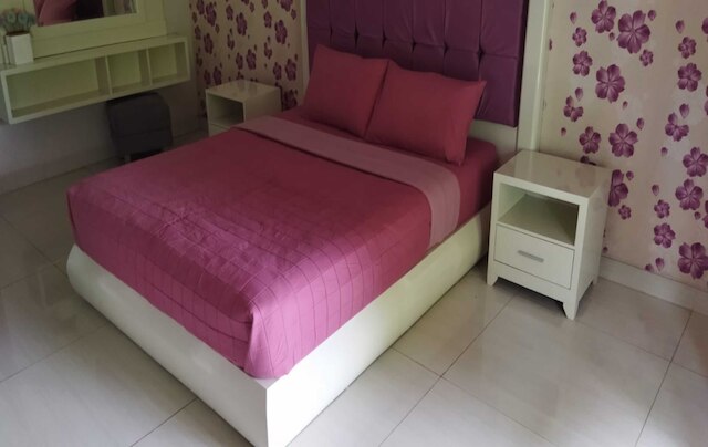 ヴィラ カニア パラントリティス