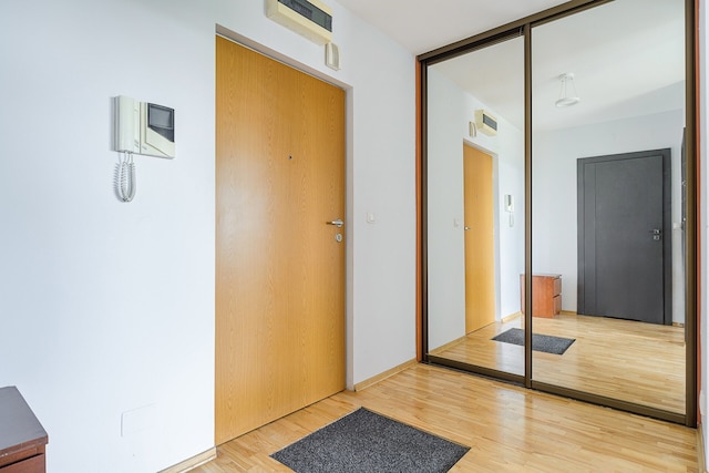 P&O アパートメンツ オストロブラムスカ