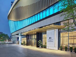 DoubleTree by Hilton Chengdu Riverside - Close to Panda Base and Chengdu East Railway