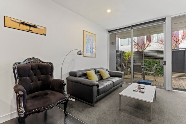 ブリージー ジェム バイ ビクトリア パーク