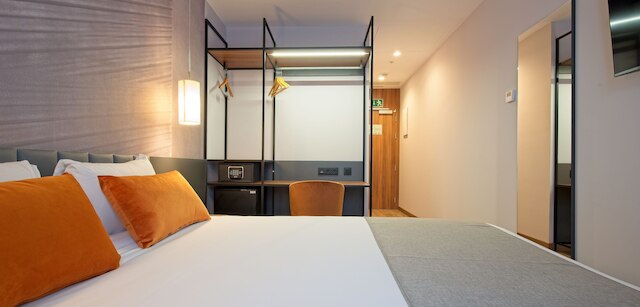 ドゥウォ ユステ アルカラ