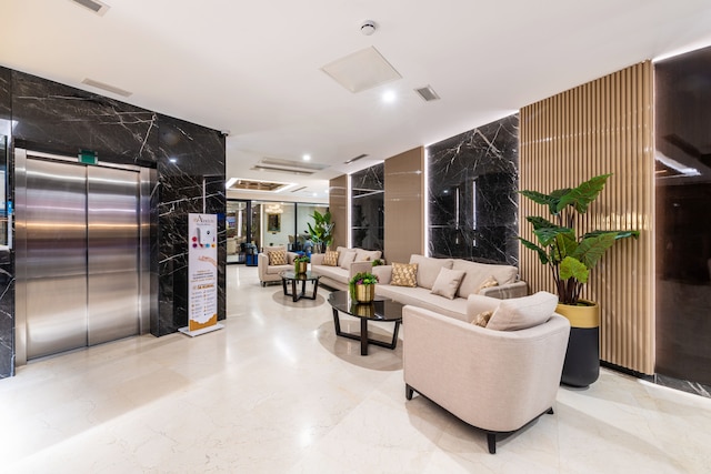 アプリリス デラックス ホテル