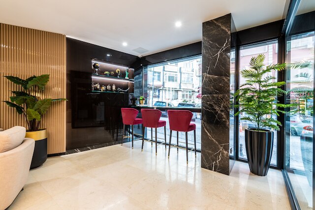 アプリリス デラックス ホテル