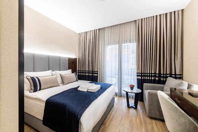 アプリリス デラックス ホテル