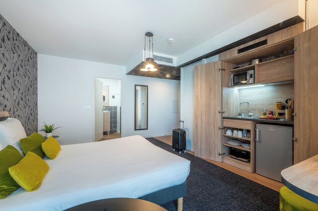 ネメア アパートホテル リヴィエラ ニース アエロポール