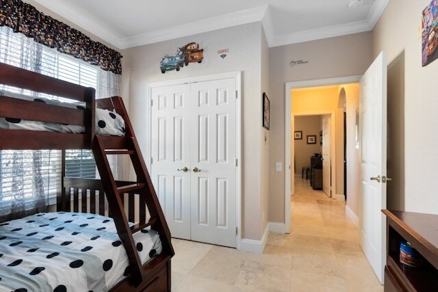 スペーシャス 3 ベッド, 2 バス コンド イン ゲーテッド コミュニティ 3 ベッドルーム コンド バイ レッドオーニング