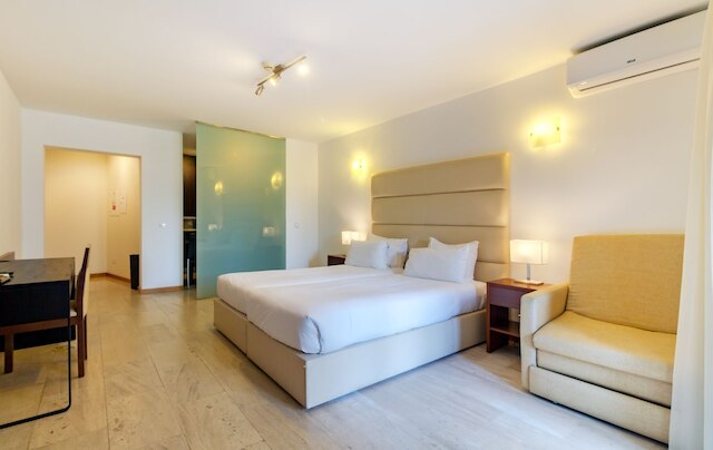 オカ ヴィトリア ビレッジ