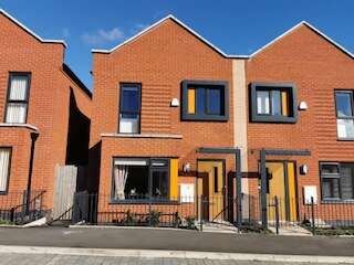 エンタイア  3  ベッドルーム ハウス マンチェスター フリー パーキング