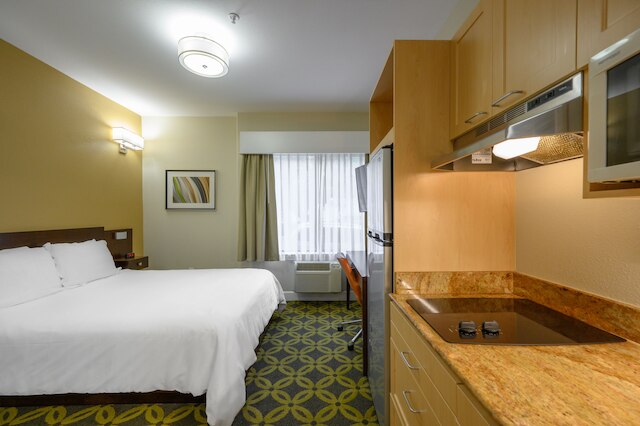 スタジオズイン