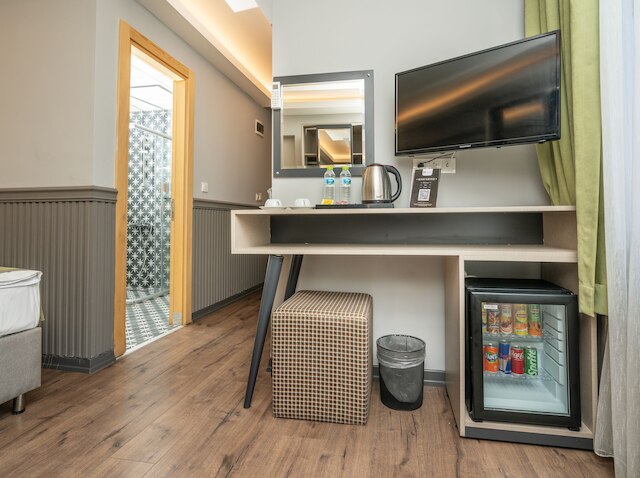 ベスト ホテル カディコイ