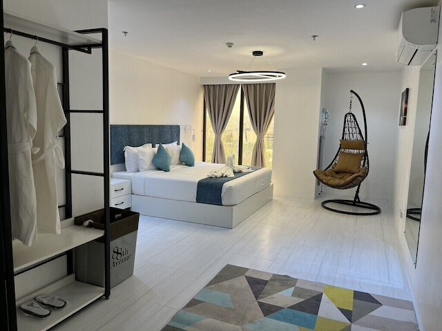 88TH アベニュー