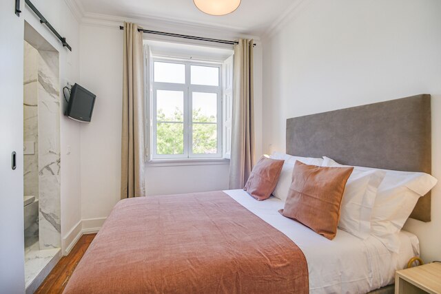 アルバラーデ パレス