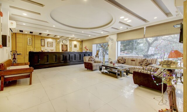 トリーボ ザ キングス プラザ