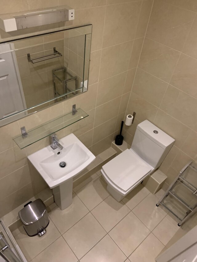 エンタイア シーサイド ホーム スリープス  8、オール エンスイート ルームズ