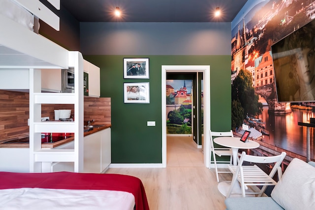 レベルトン スタジオズ プラハ