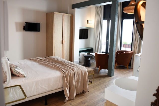 カーサ バイレン アパルタメントス