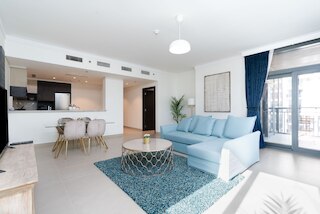 ラックス BnB ドバイ クリーク ハーバー BLVD ビューズ