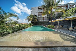 アステラ リゾート & スパ チャング バイ イニ ヴィ ホスピタリティ