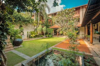 イシHQ コロンボ