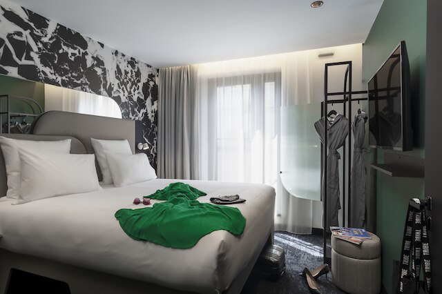 トライブ パリ ラ デファンス エスプラネード