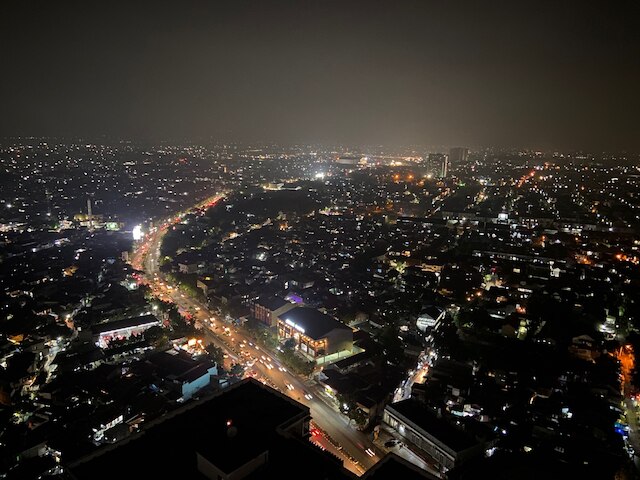 プレザント 2ッBR アパートメント アット ニュートン レジデンス