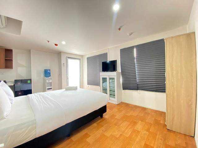 スペーシャス スタジオ ルーム アット アパートメント グランド アジア アフリカ レジデンス