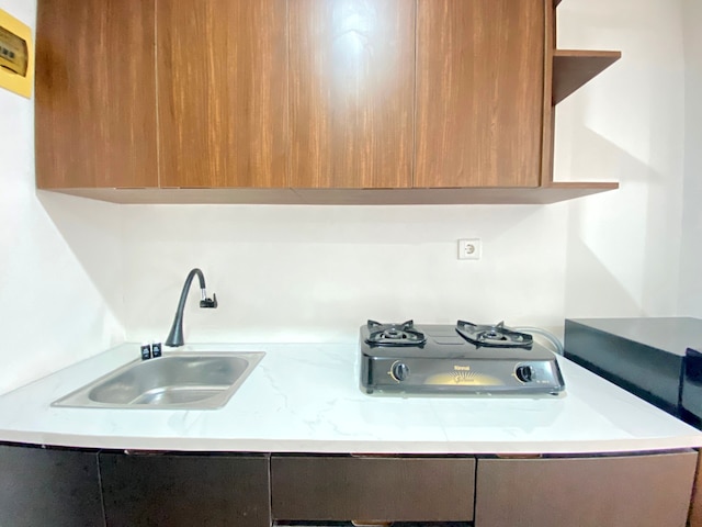 スペーシャス スタジオ ルーム アット アパートメント グランド アジア アフリカ レジデンス