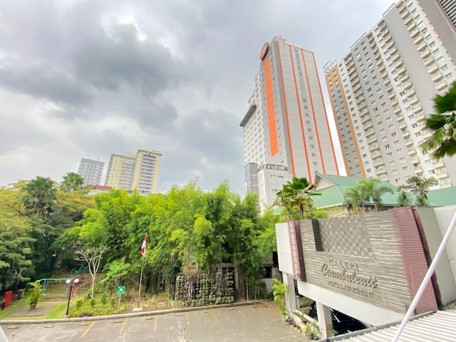 コンフィー スタジオ ルーム アット ガレリ チウンブルイット  1  アパートメント