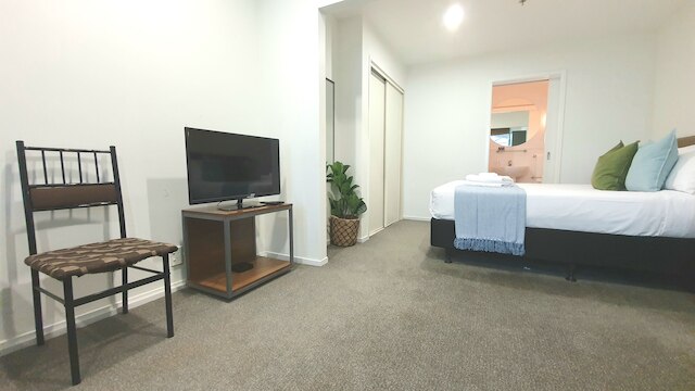 シティ リビング - WiFi- ネットフリックス - ローンドリー