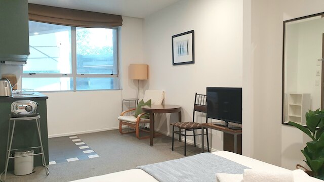 シティ リビング - WiFi- ネットフリックス - ローンドリー