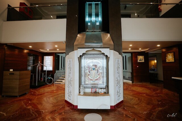 ダクシュ ザ マドゥヴァン スイーツ ドワルカ