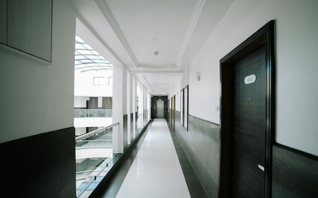 ダクシュ ザ マドゥヴァン スイーツ ドワルカ