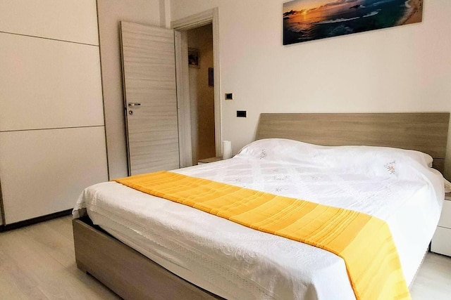 トゥー ベッドルームズ バケーション レンタル イン ミノーリ センター