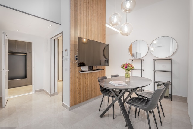 ピースフル  1 ベッドル ウィズ バルコニー