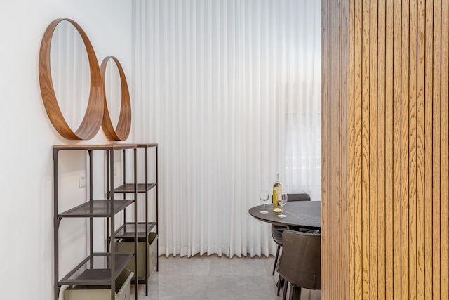 ピースフル  1 ベッドル ウィズ バルコニー